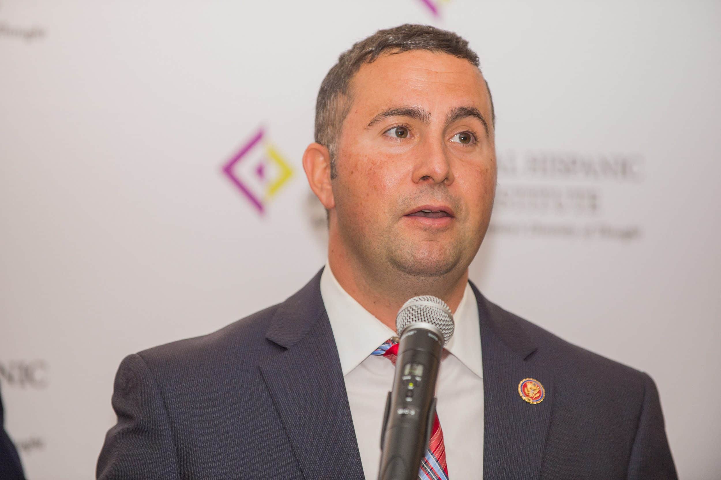 The Congressional Hispanic Leadership Institute Welcomes the 116th Congress 4 8f618018 e9e3 413c b71d 92c549ce5d10 |