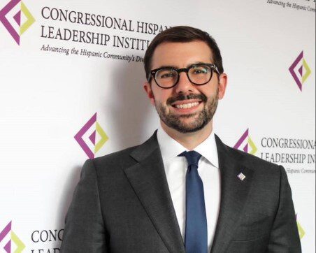 Moving the CHLI Familia Forward! 1 Senior Manager of Social Impact Communications at DoorDash, Keith Fernandez